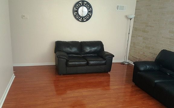 2nd image of 6621 N Seeley Ave