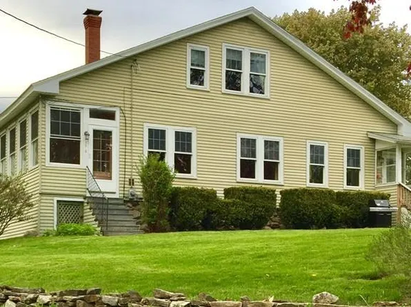 135 Henshaw St, Leicester, MA 01524