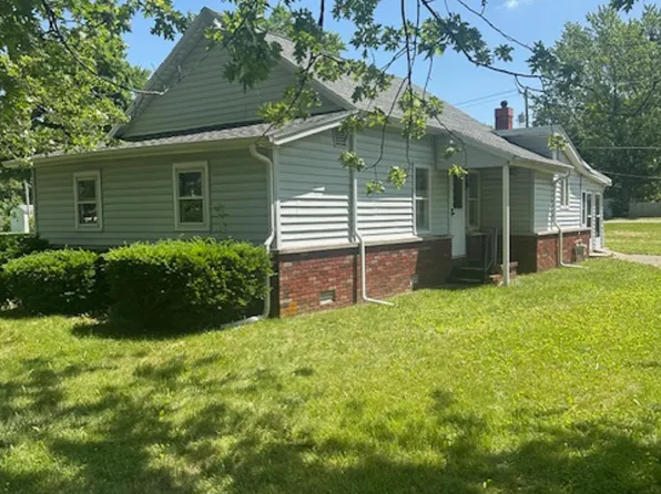 111 Hendricks St, Warren, IN 46792