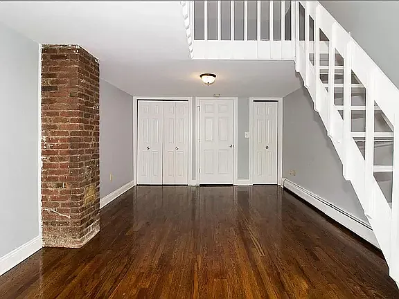 1 bed, 890 sqft, $2,900 — Photo 4