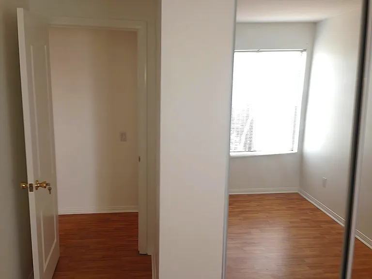 3454 Castle Glen Dr — Photo 5