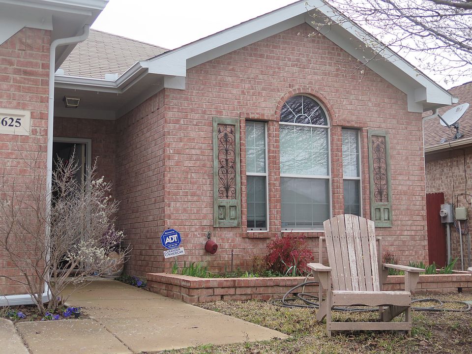 1st image of 8625 Rainy Lake Dr