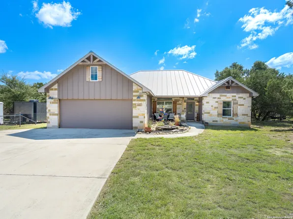 1441 Rocky Ridge Loop, Canyon Lake, TX 78133