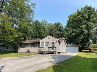 1961 N Ogemaw Trl, West Branch, MI 48661