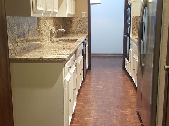 5th image of 9319 Esplanade Dr
