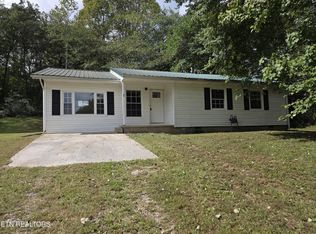 162 Andy Baird Dr, La Follette, TN 37766