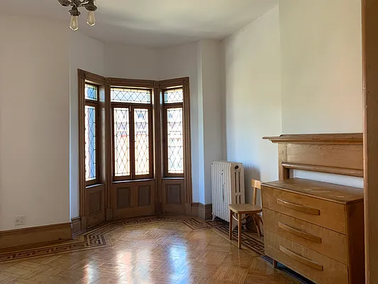 Rented by Oxford Property Group | media 52