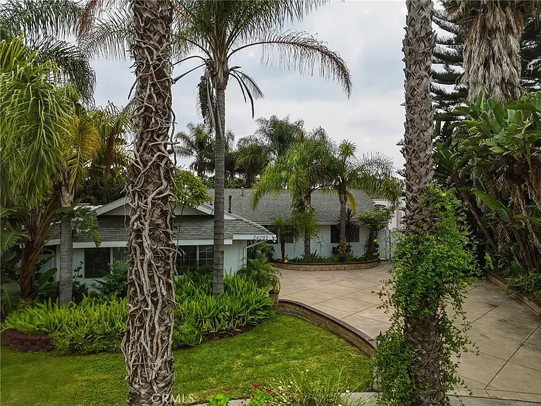 24092 Gemwood Dr — Photo 35