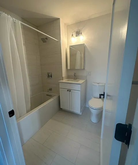 37 Calumet St #4 — Photo 5