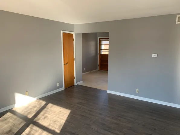 2715 Mars Ln #4-D, Maryland Heights, MO 63043