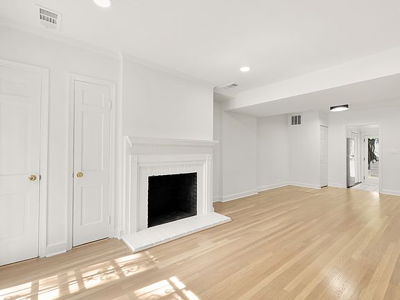 2nd image of 541 4th St SE