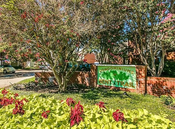 2nd image of 6220 Bentwood Trl APT 1806