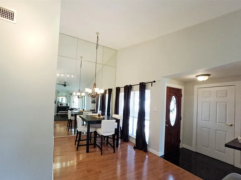 1881 Bering Dr #6 — Photo 9