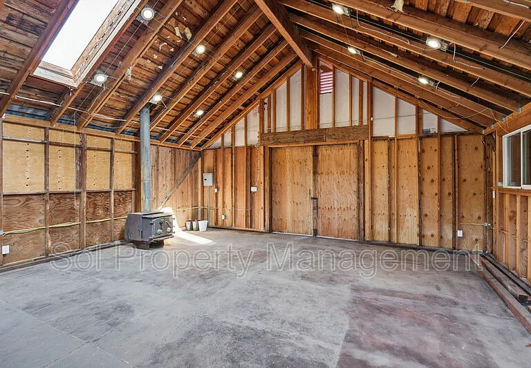 1005 Summit Rd — Photo 24
