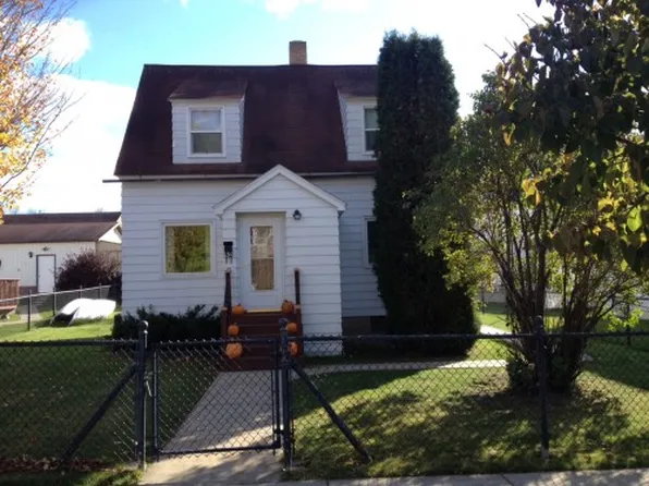 138 2nd St N, Eveleth, MN 55734