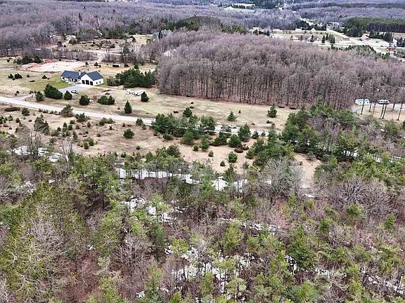 4th image of 4495 Walker Rd