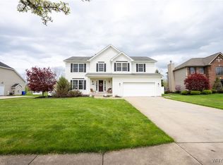 4160 Ridgefield Ter, Hamburg, NY 14075