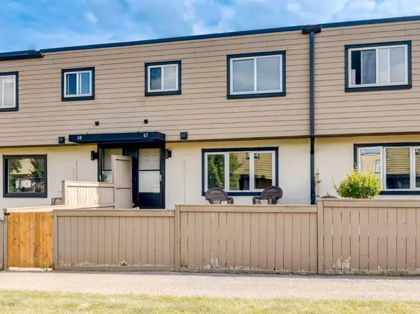 3809 N 45th St SW #67, Calgary, AB T3E 3H4