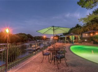 12126 N Oak Ct, Azle, TX 76020