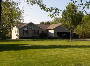 8311 N 35th St, Richland, MI 49083