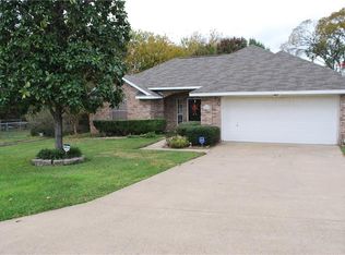404 Creekside Dr, Crandall, TX 75114