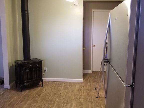 2nd image of 1218 Evans Ave W