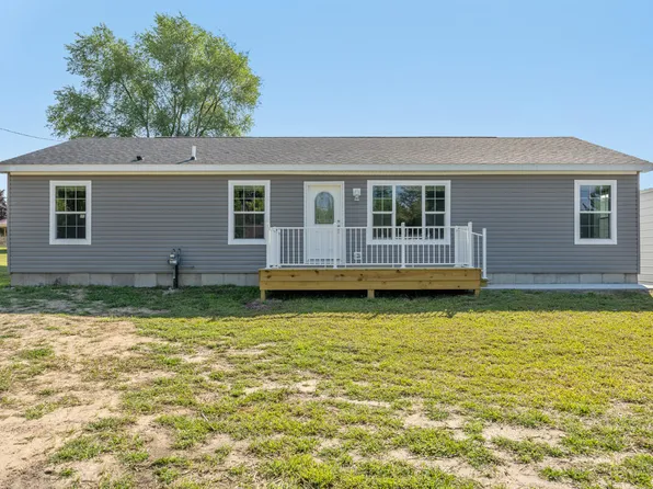 155 S Scott St, Morley, MI 49336