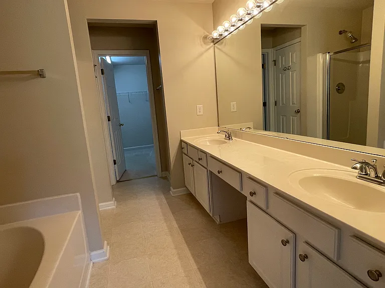 5637 Berry Creek Cir — Photo 21