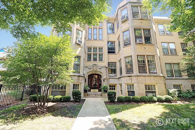 1st image of 346 Wisconsin Ave APT 1
