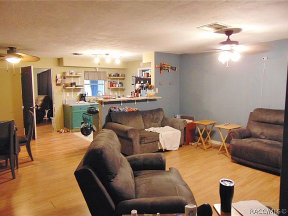 4th image of 104 S Tyler St