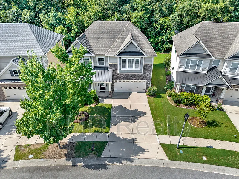 5 bed, 3.0 bath, $3,250 — Photo 2