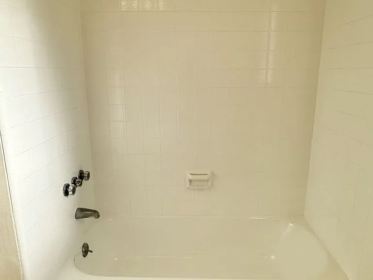 3104 E Colorado St — Photo 16