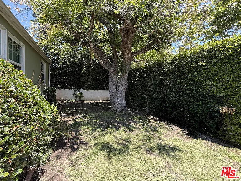 11919 Tennessee Pl — Photo 3