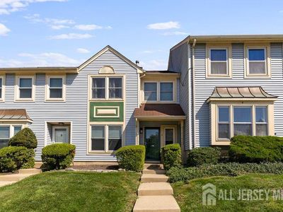 4 Heritage Sq, Sayreville, NJ, 08872
