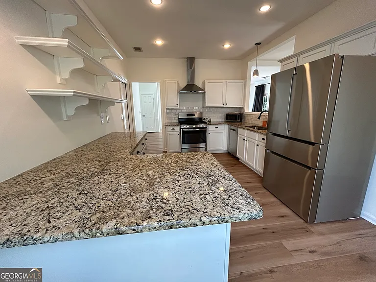 665 Arncliffe Ct — Photo 7