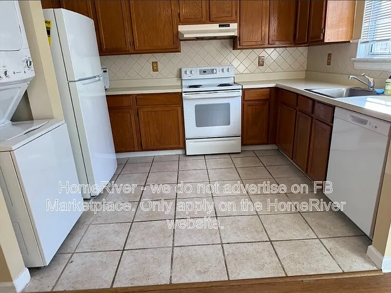 3629 McDowell Ct — Photo 5