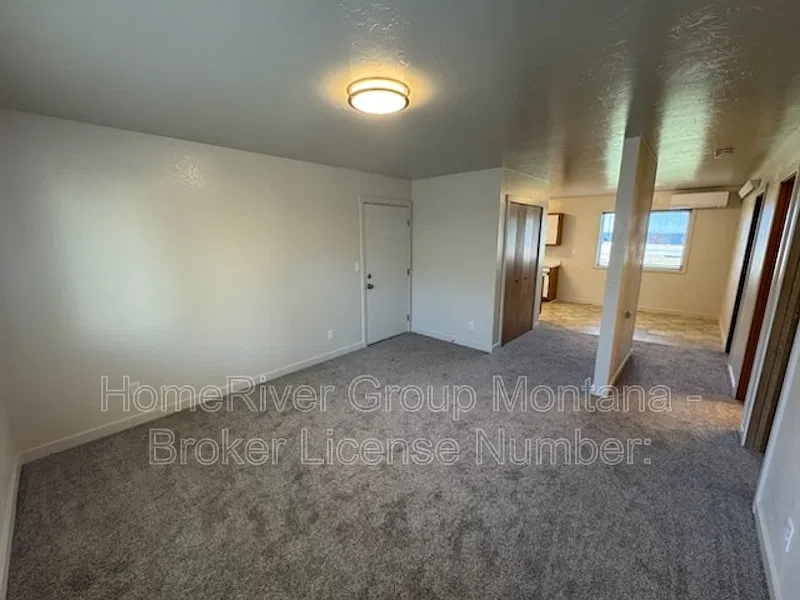 2 bed, 1.0 bath, $1,150 — Photo 2