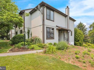 22 Heather Ct, Reading, PA 19606