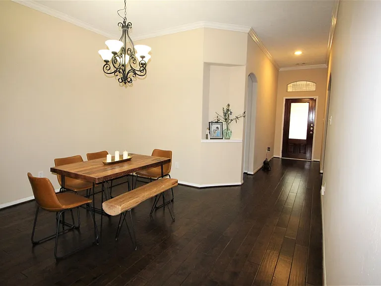2409 Avalon Trace Ln — Photo 5