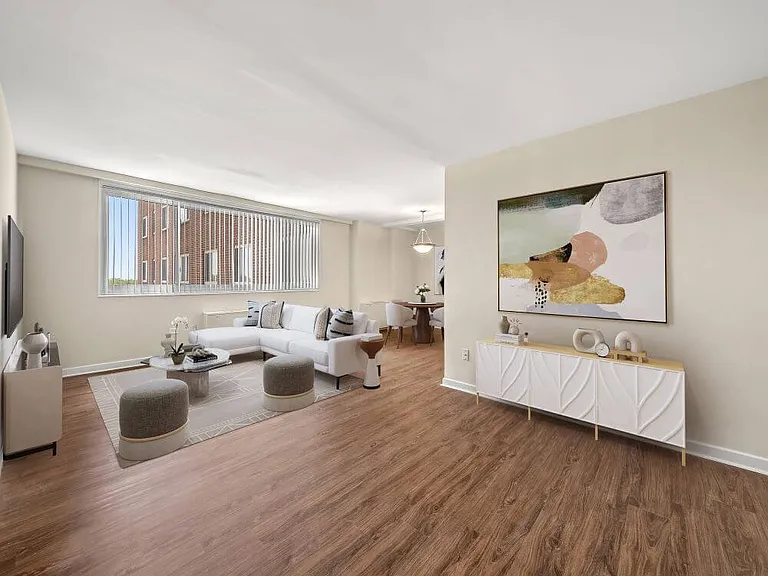 100-york-apartment-y708-1_finalr