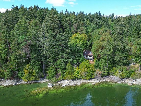 3rd image of 124 Clam Bay Rd