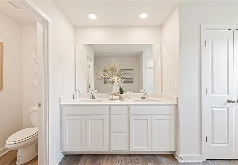 1722 Harper Lily Ln — Photo 24