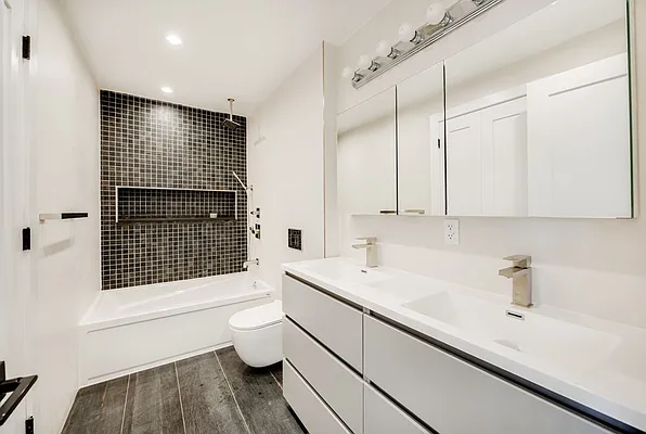 Sold by Compass | media 6