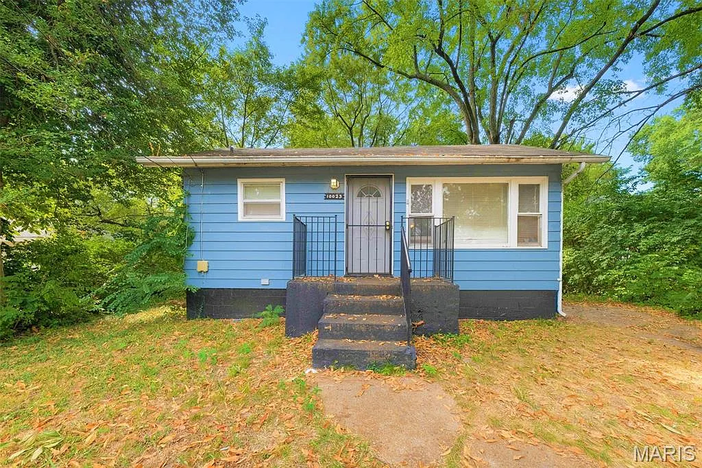 10023 Bon Oak Dr photo 1