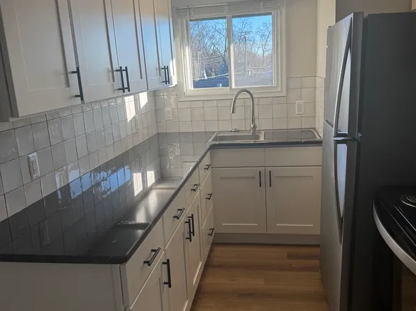 332 N Rochester Rd #7, Clawson, MI 48017