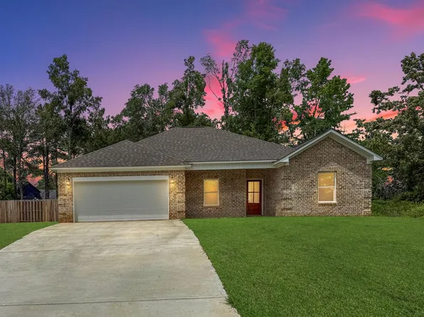 242 E Oxford St, Pontotoc, MS 38863