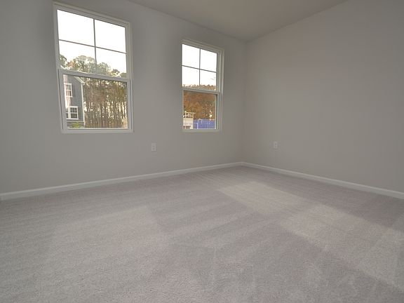 4th image of 1860 Woodall Crest Dr