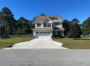 306 Merrick Way, Hubert, NC 28539