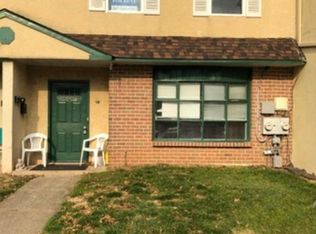 2203 Pileggi Rd, Warrington, PA 18976