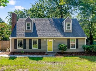 4707 Beechcroft Dr, Greensboro, NC 27407